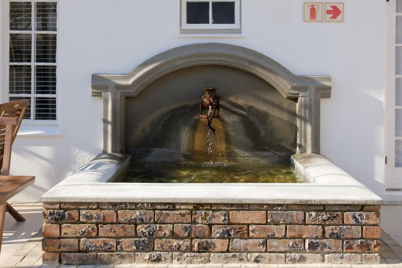 Constantia White Guest house